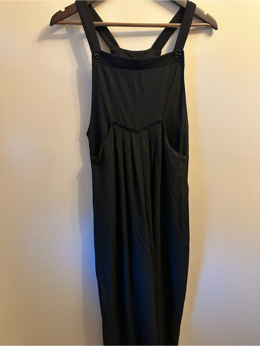 #349 HALARA Black Wide-Strap Jumpsuit